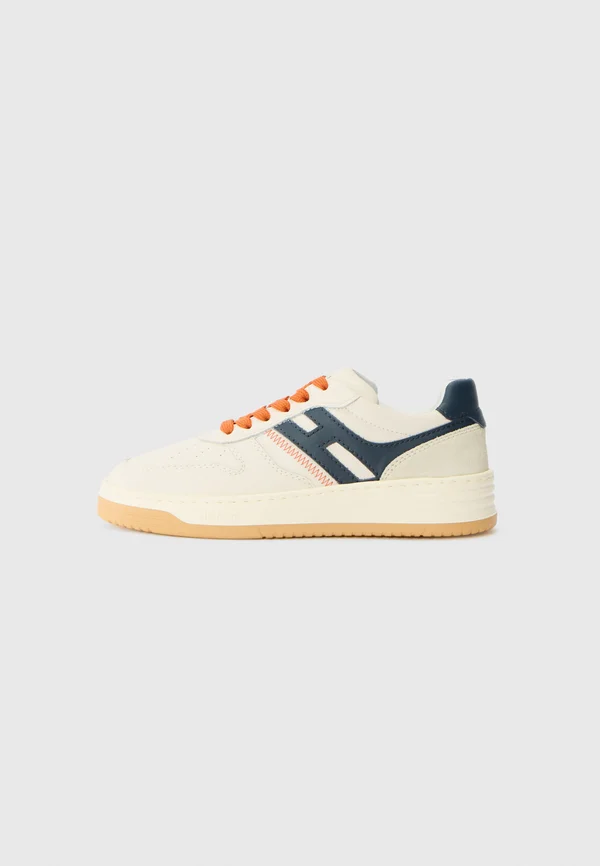 Trainers - ivory
