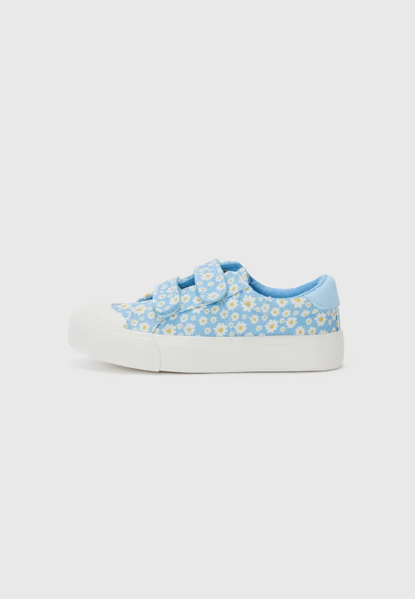 Trainers - light blue