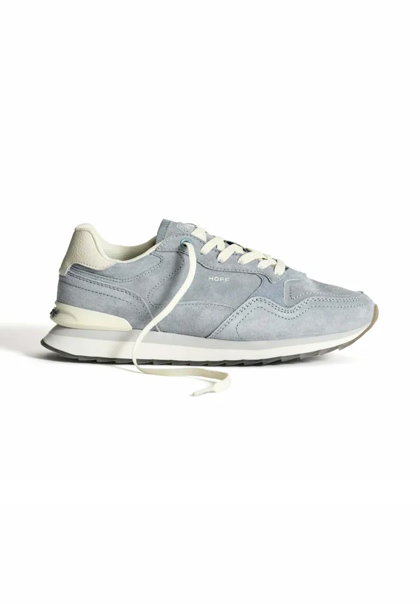 Trainers - light blue