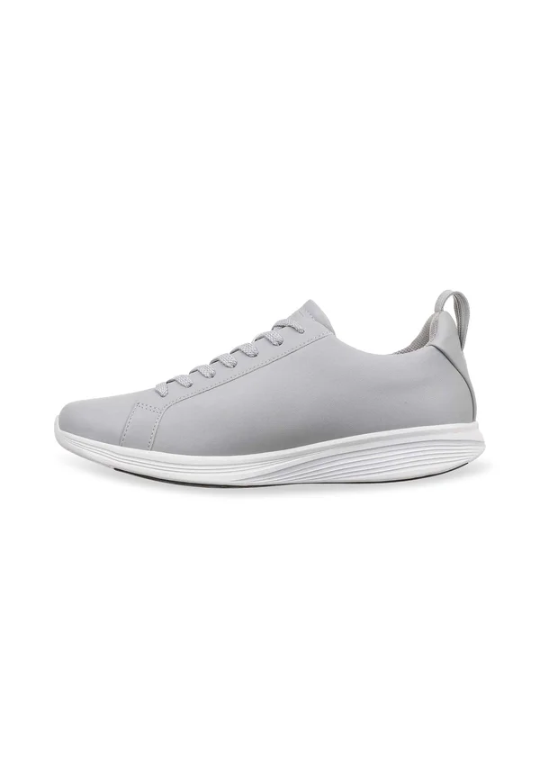 Trainers - light grey