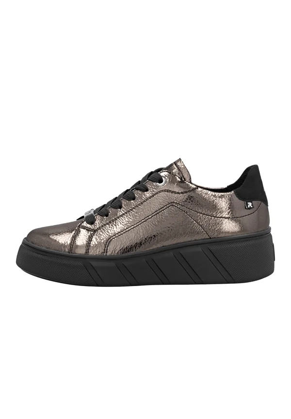 Trainers - metallic