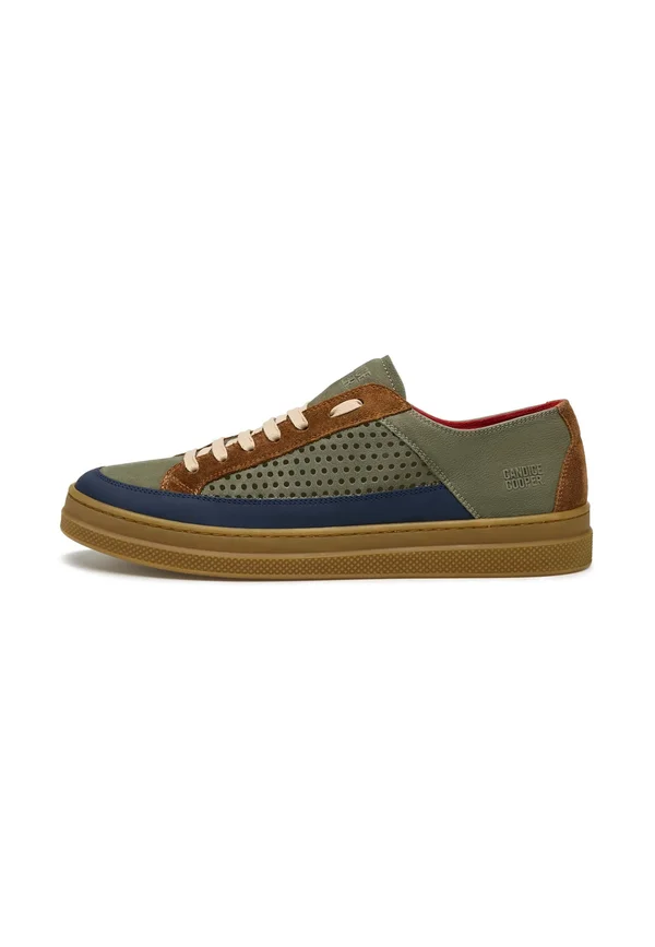 Trainers - militärgrüne