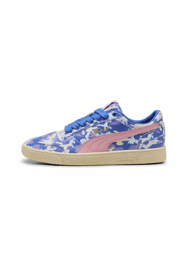 Trainers - mountain blue-pinkscape-canvas