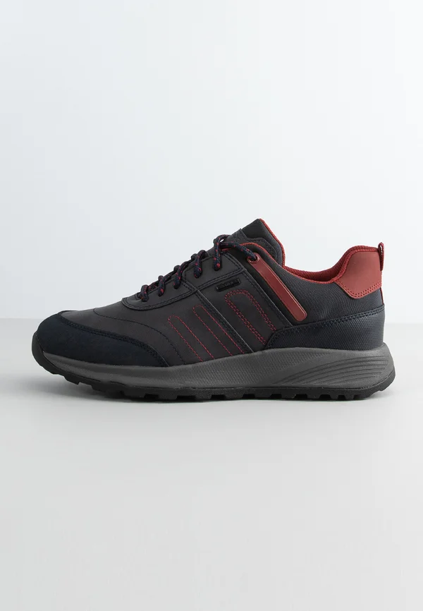 Trainers - navy