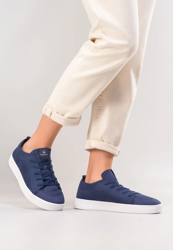 Trainers - ocean blue