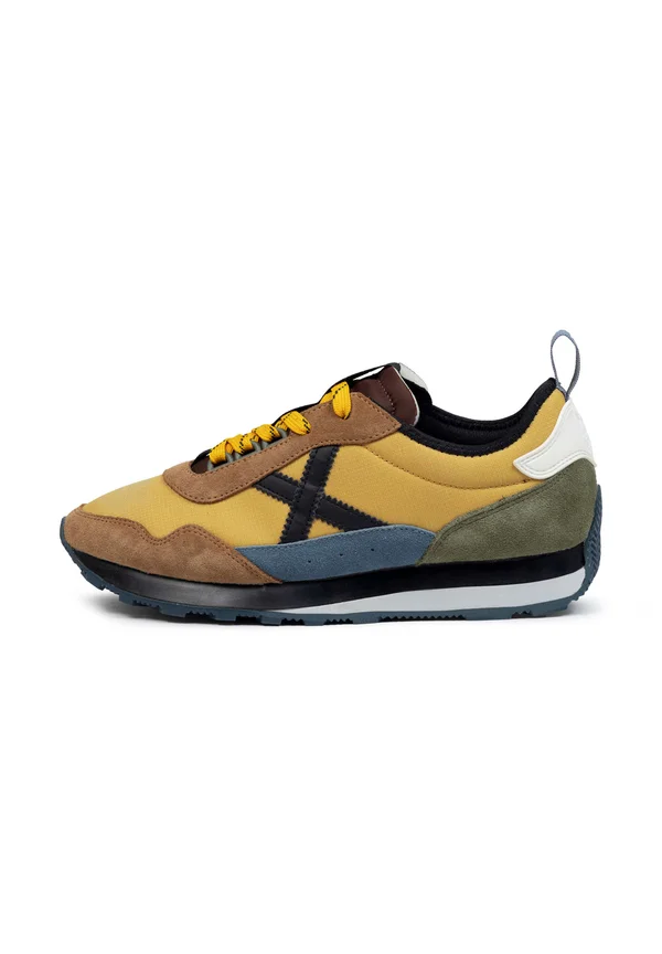 Trainers - ochre