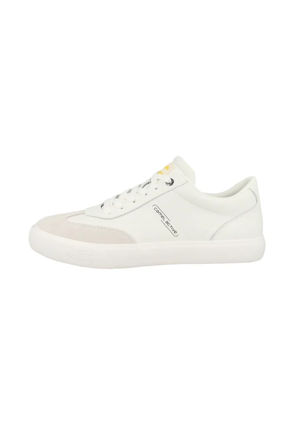 Trainers - off white