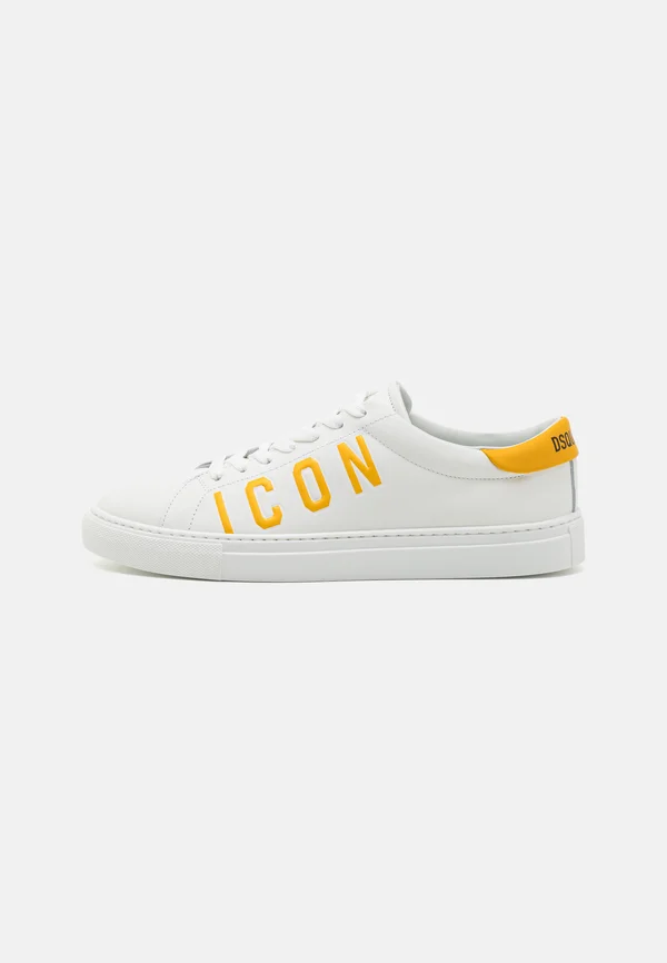 Trainers - off white