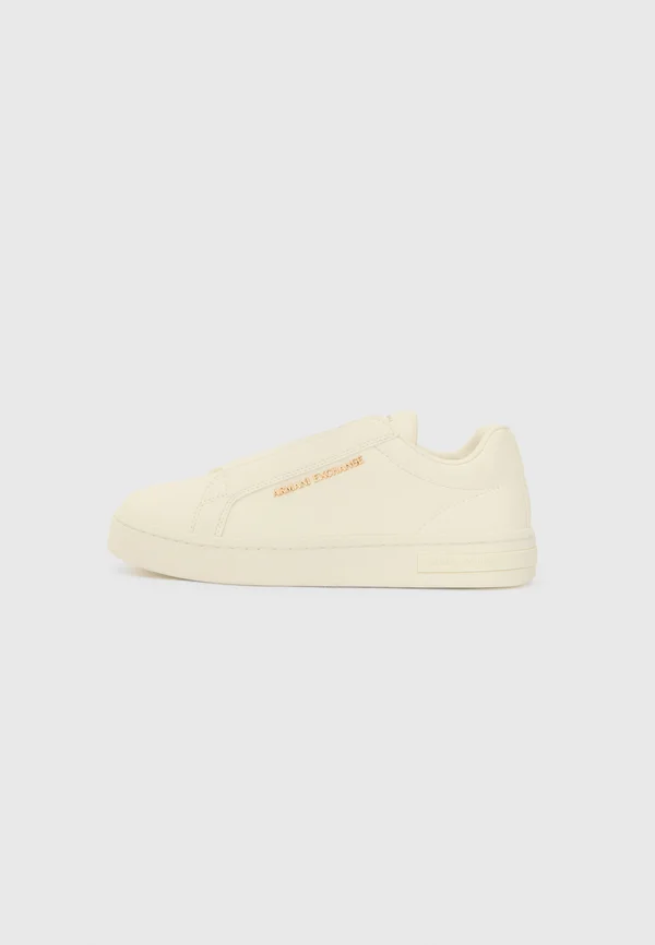 Trainers - off white