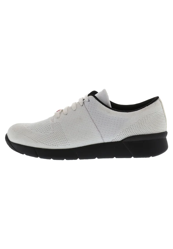 Trainers - off-white