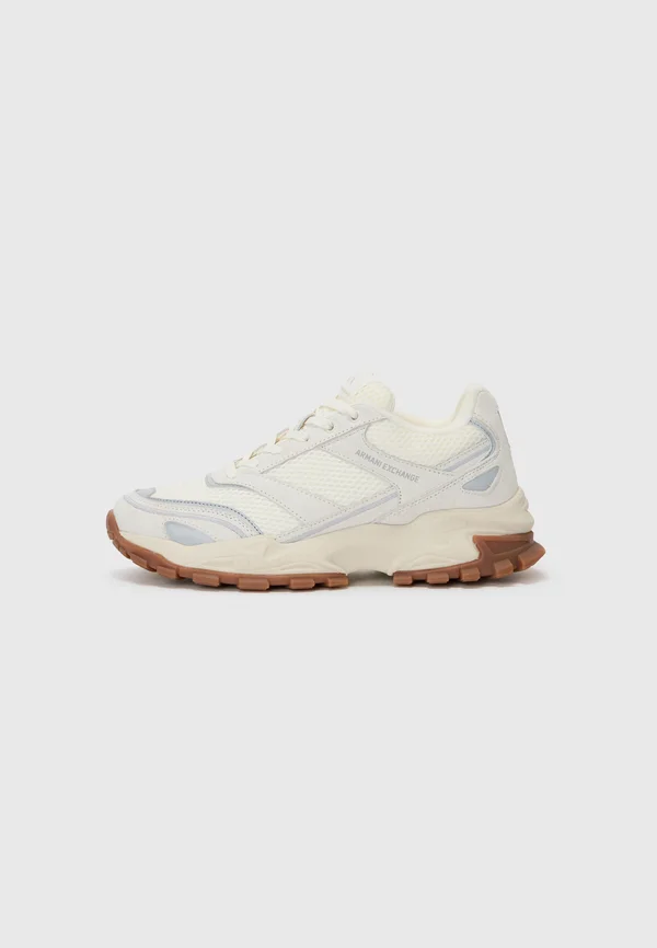 Trainers - off white