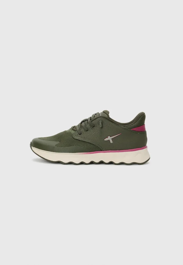 Trainers - olive
