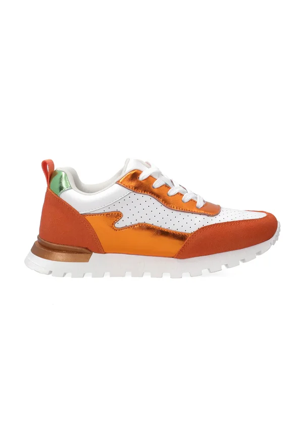 Trainers - orange