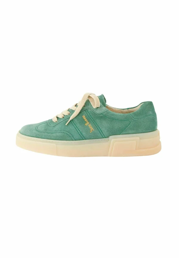 Trainers - soft suede wasabi