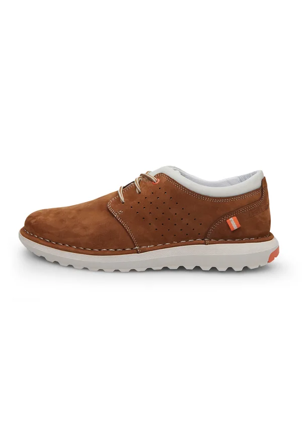 Trainers - tan