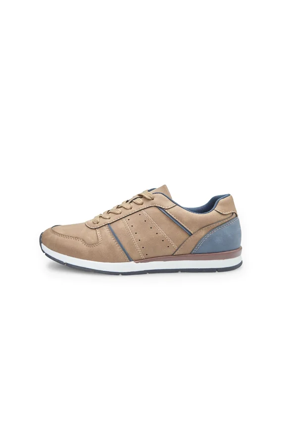 Trainers - tan