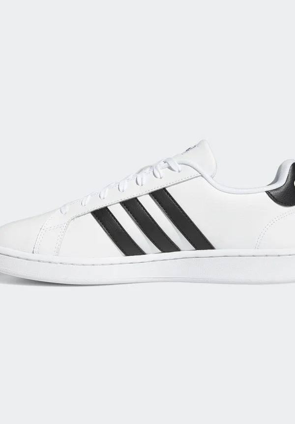 Trainers - wei