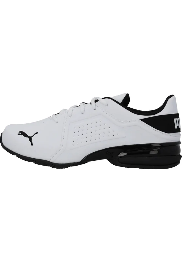 Trainers - white