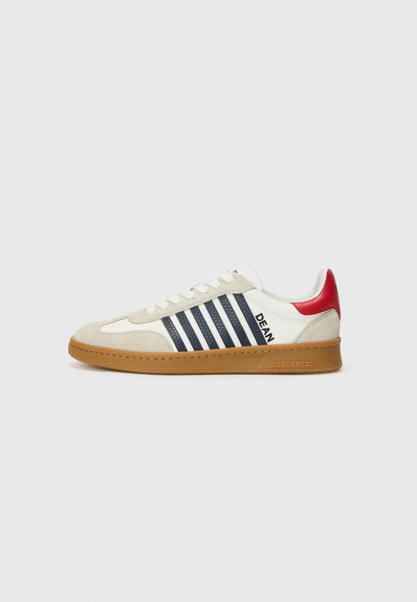 Trainers - white