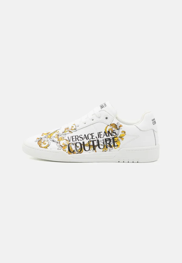 Trainers - white