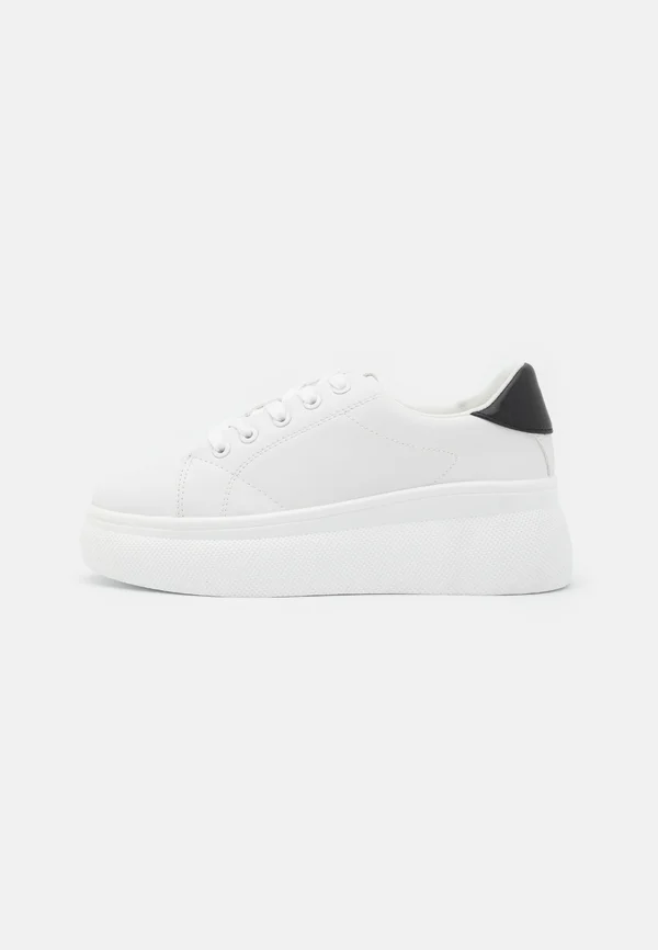 Trainers - white/black