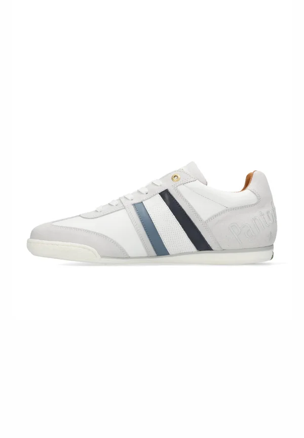 Training shoe - light grey white