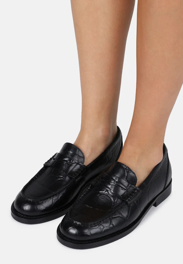 TRAN SITT - Slip-ons - black