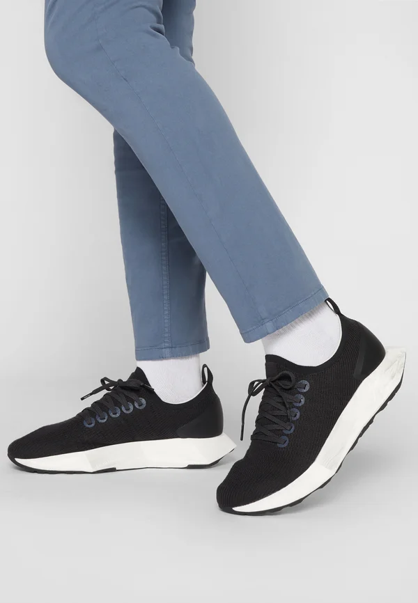 TREE FLYERS - Trainers - natural black blizzard sole