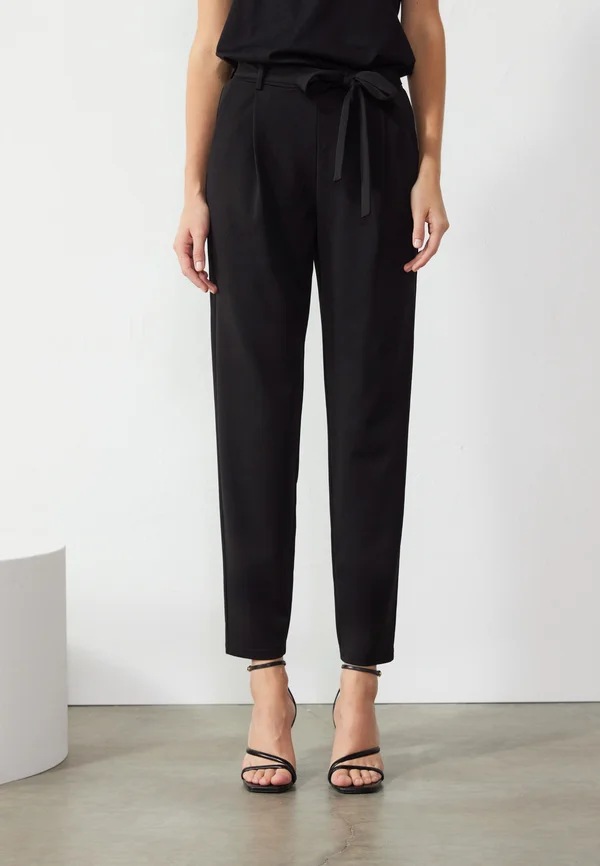 Trousers - black
