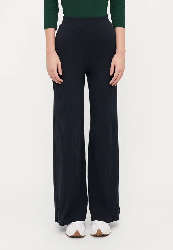 Trousers - black