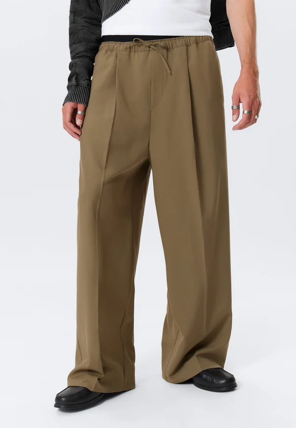 Trousers - brown