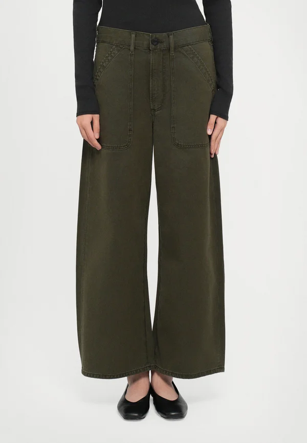 Trousers - dark olive
