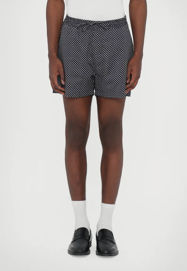 TWOLUM - Shorts - white