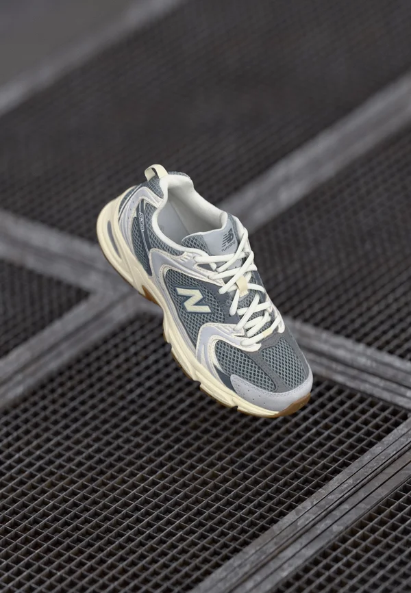 U530 UNISEX - Trainers - raincloud