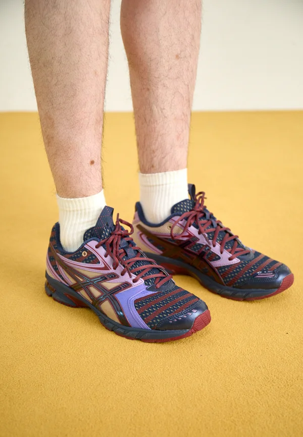 UB9 S GEL DS TRAINER 14 UNISEX - Trainers - midnight/purple oxide