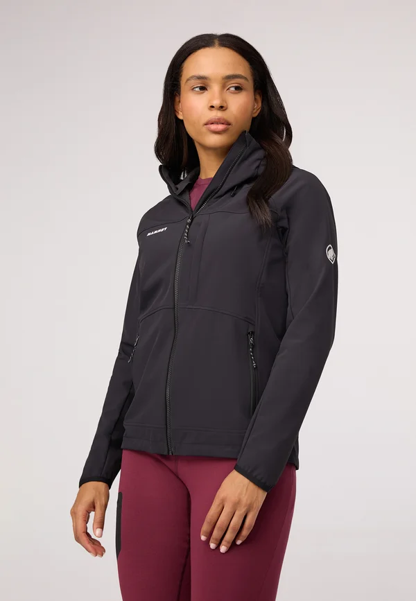 ULTIMATE COMFORT SO - Soft shell jacket - black