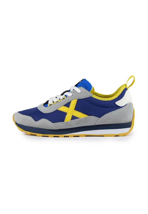 UM - Trainers -  blue