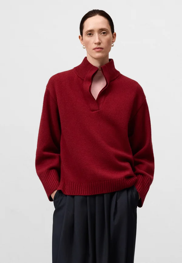 V-NECK SWEATER   - Jumper - deep red