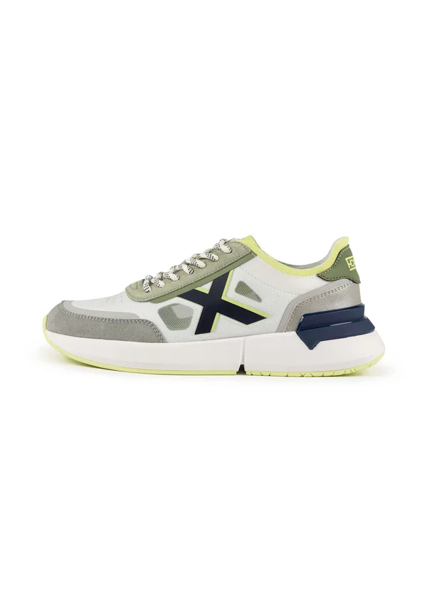 VERSUS - Trainers - off white