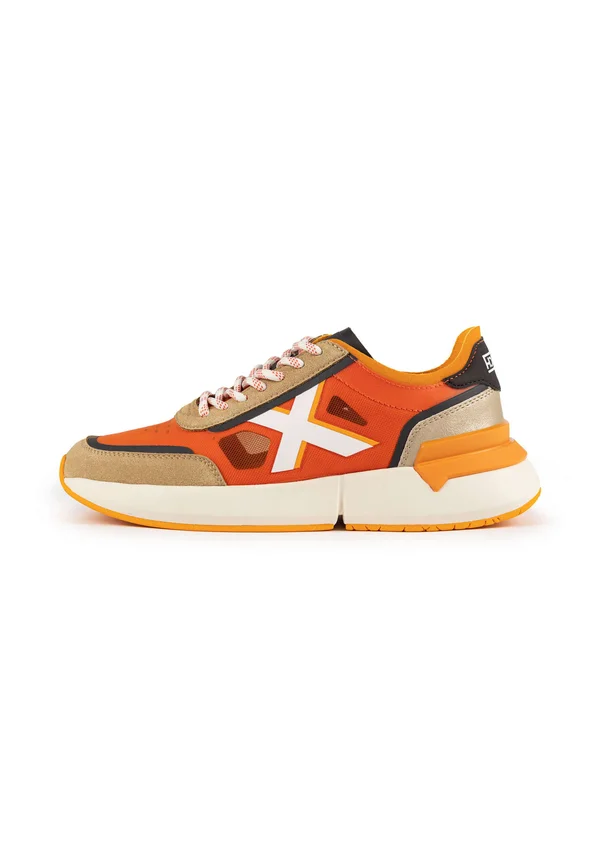 VERSUS - Trainers - orange
