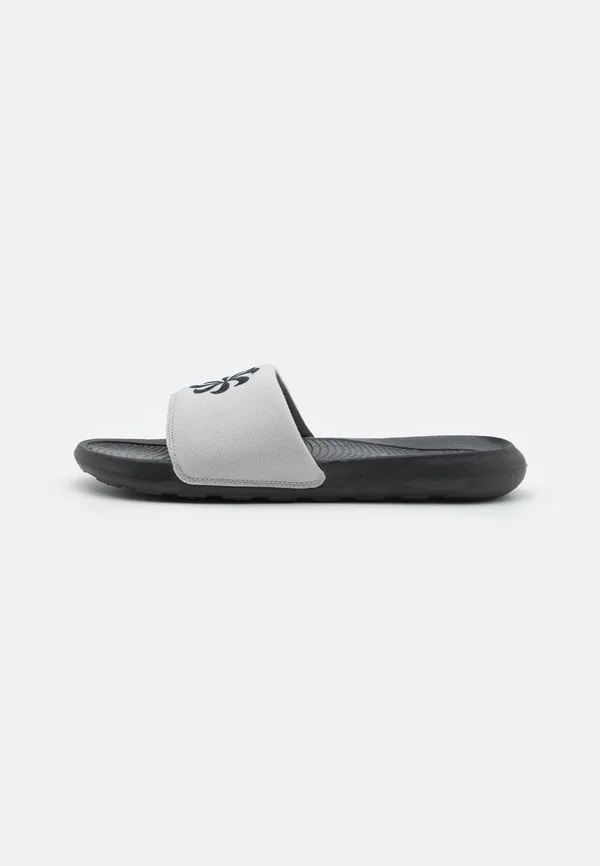VICTORI ONE SLIDE - Mules - light iron ore/black