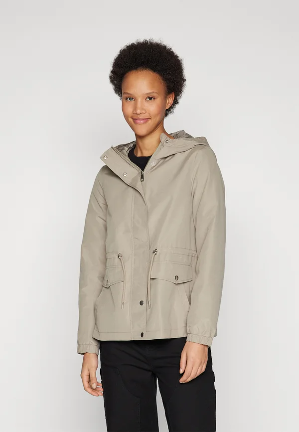VMPAISLEY - Light jacket - laurel oak