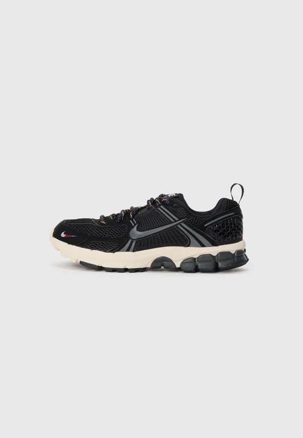 VOMERO 5 UNISEX - Trainers - black/anthracite/soft pearl/burgundy crush