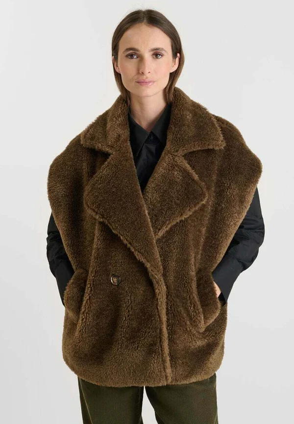 Waistcoat - cocoa