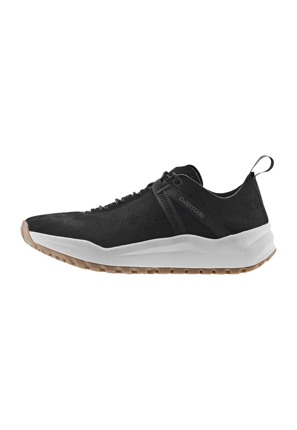 Walking trainers - black