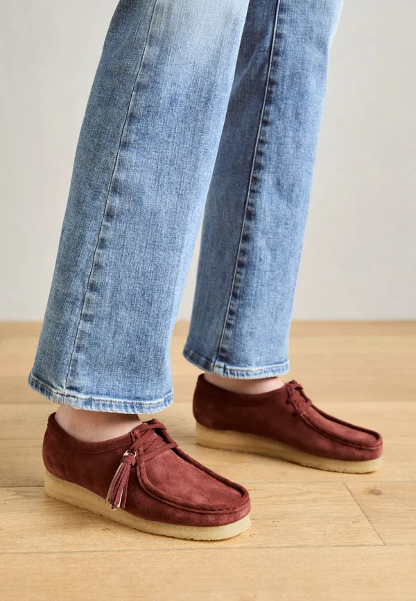 WALLABEE - Casual lace-ups - deep red