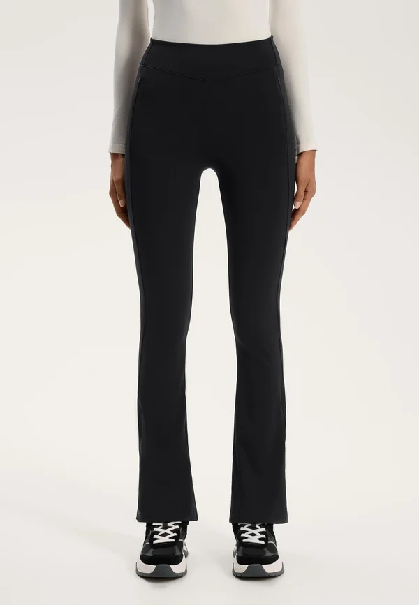 WARM HIGH RISE FLARE WITH POCKETS - Trousers - black