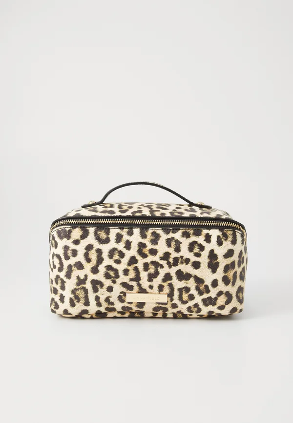 Wash bag - leo print