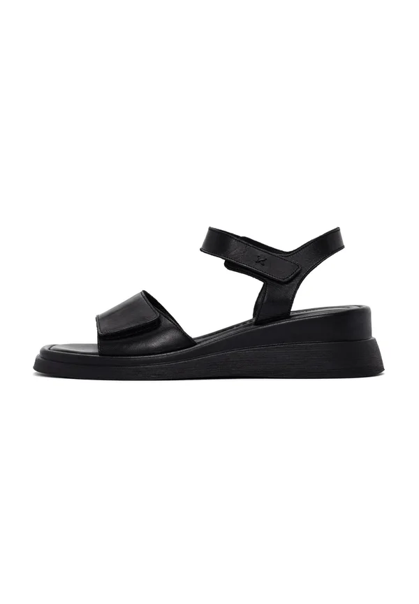 Wedge sandals - black