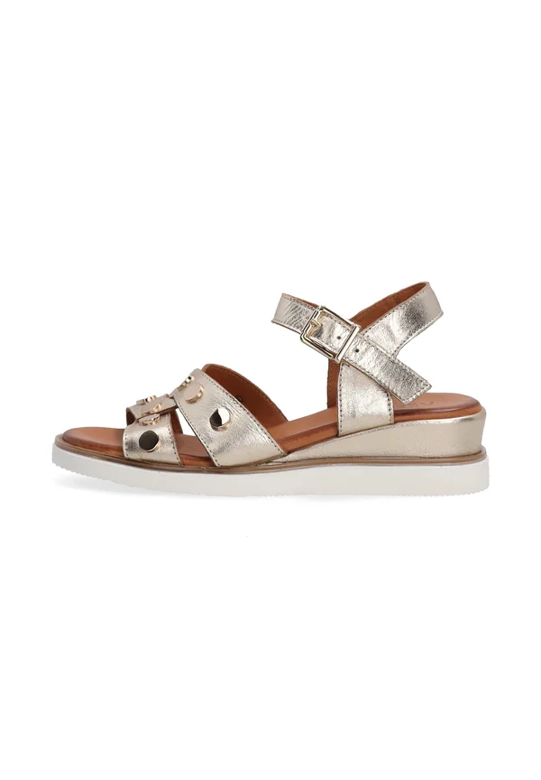 Wedge sandals - gold